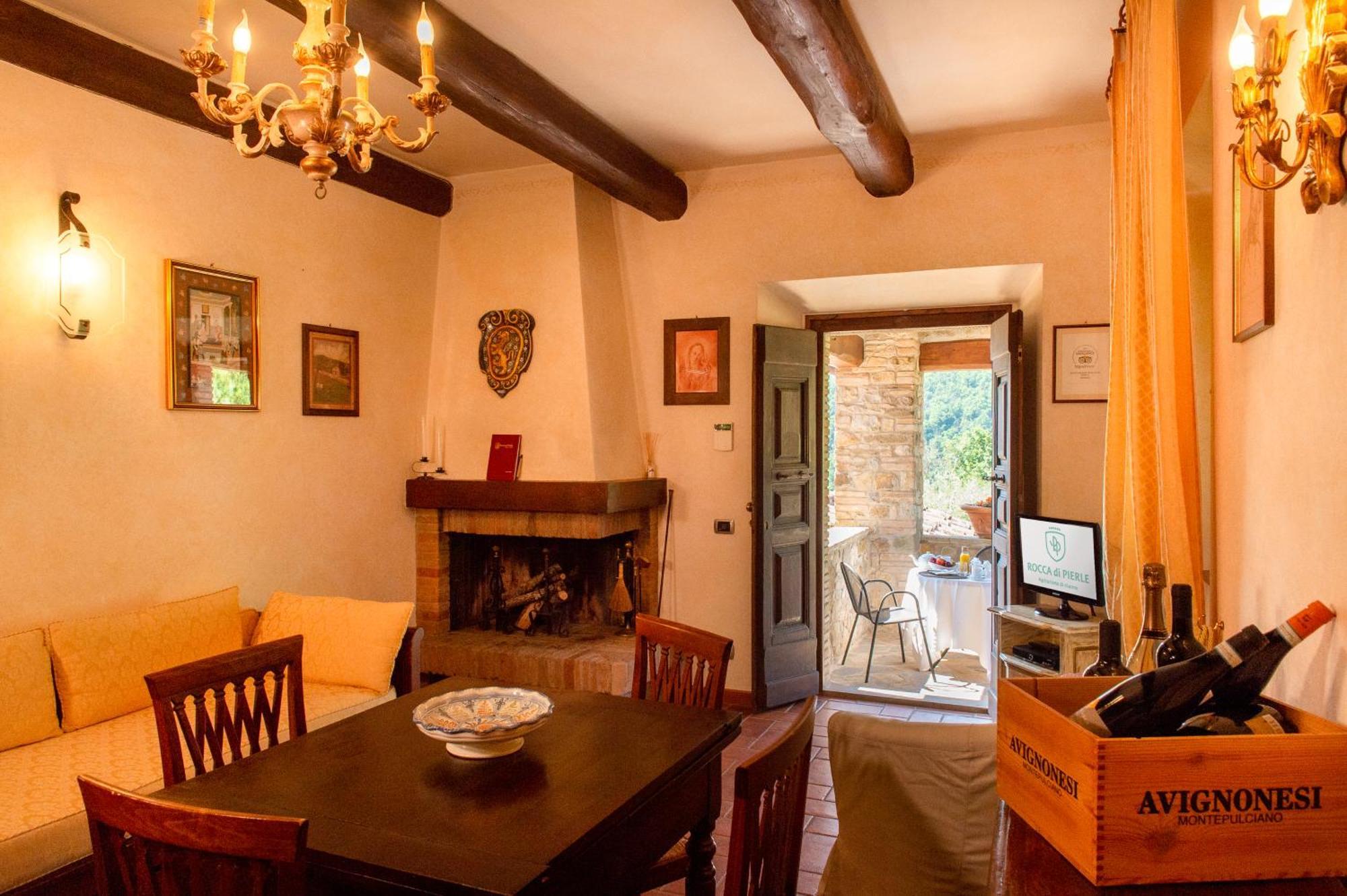 Rocca Di Pierle, Agriturismo Di Charme - Cortona Mercatale  Eksteriør billede